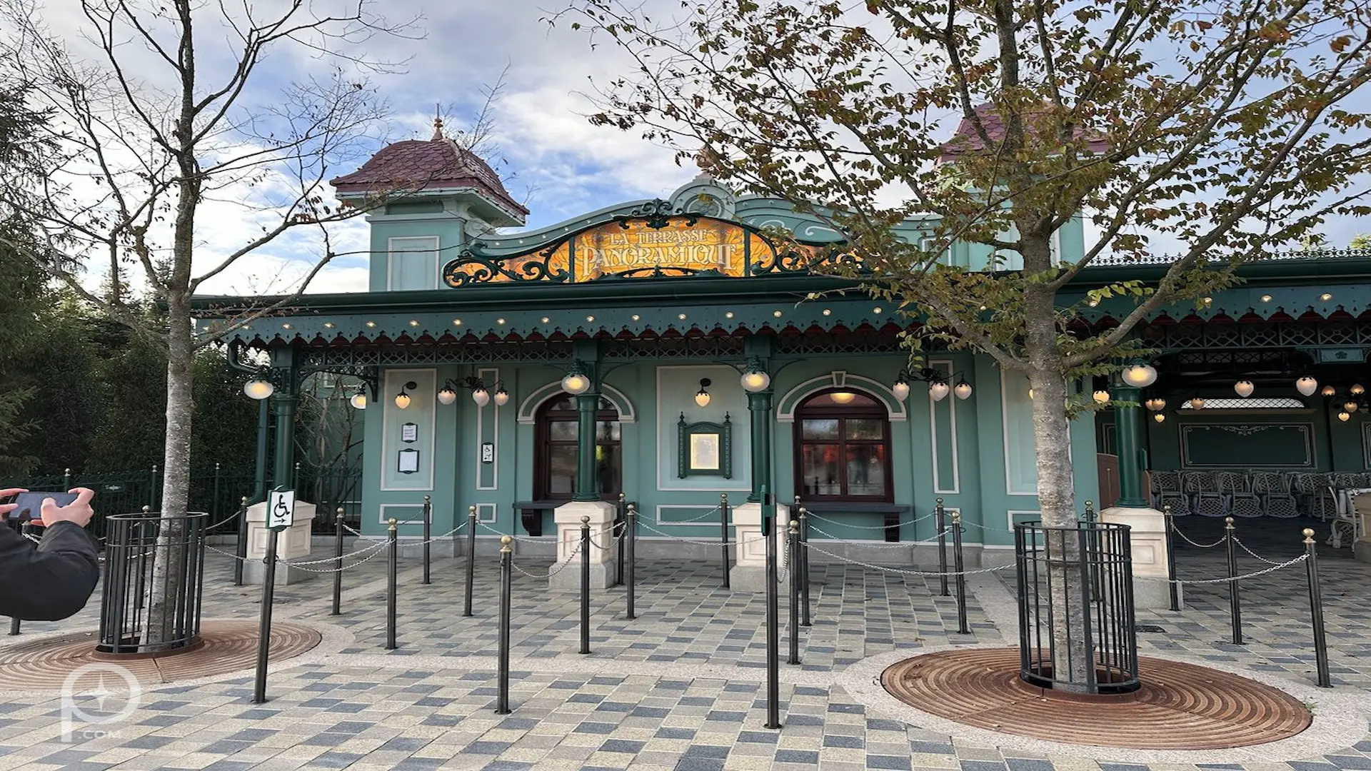 La Terrasse Panoramique disney adventure world